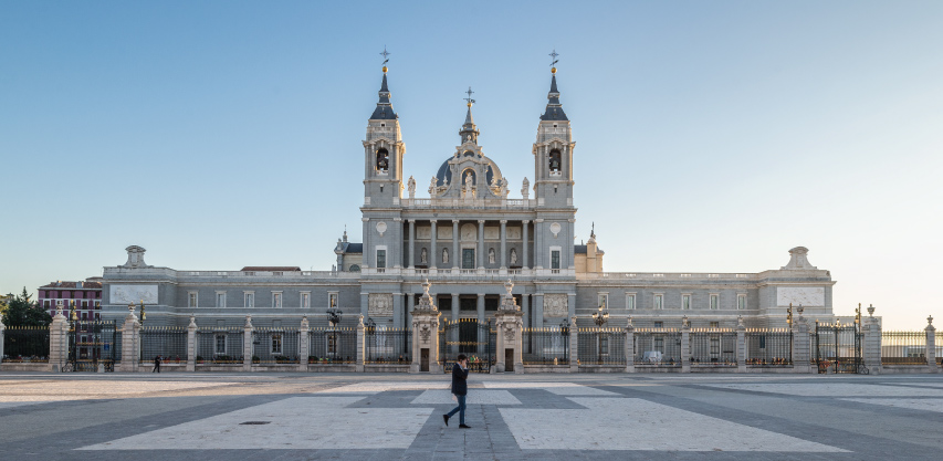 cathedrale almudena espagne ardoise couverture