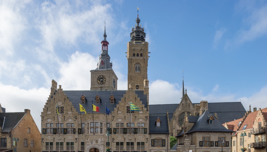 stadhuis van Diksmuide