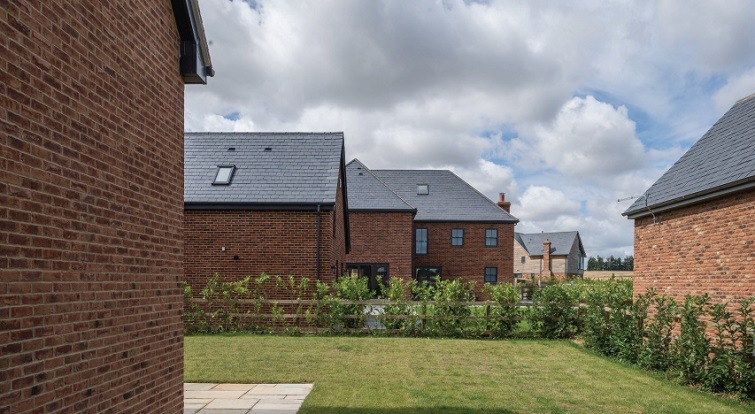 houses with roof ventilation